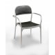Sillón con armazón de aluminio color gris, asiento y respaldo en resina HELSINKI